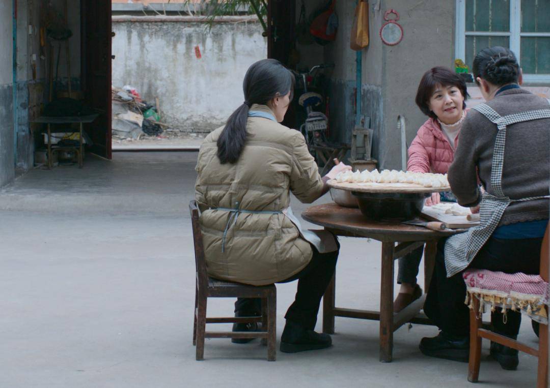 回家的决心”面对的却是生活的各种巨变AG旗舰厅ios电影《苍山》：一次“(图4)